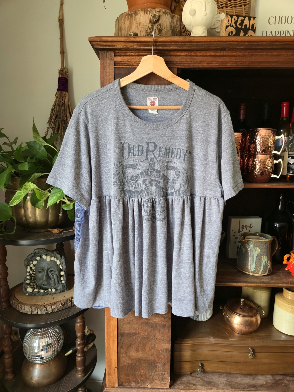UPCYCLED Gray Empire Waist  Graphic Tunic with Lace Back, LG/XL